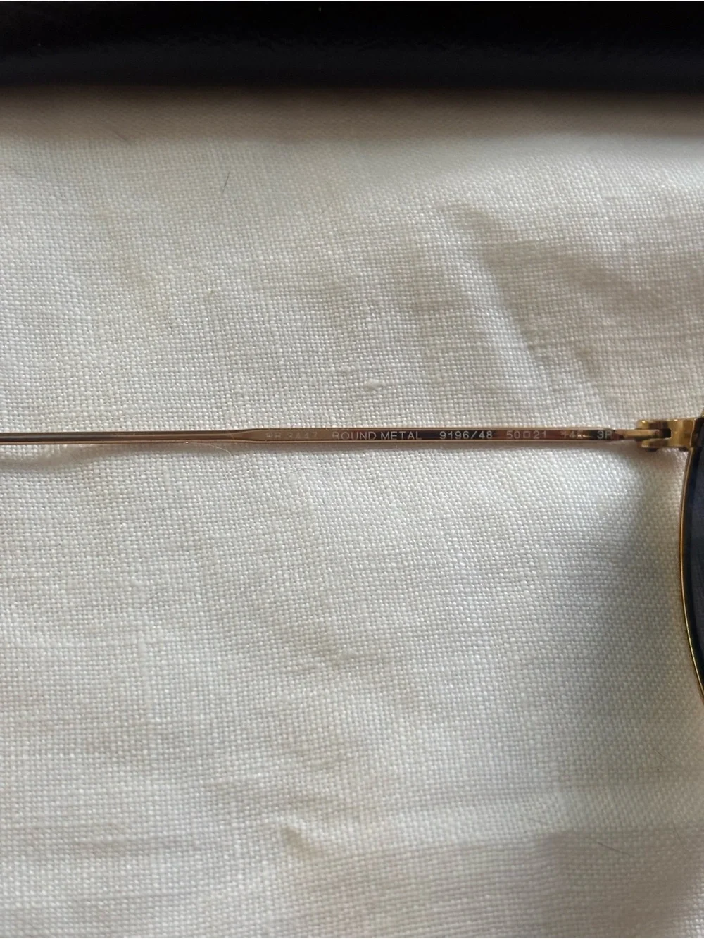 Ray-Ban round metal polarized Sunglasses